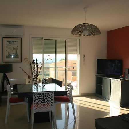 Appartement T3 vue mer 100m de la plage wifi et parking à Saint-Pierre-la-Mer  Extérieur photo