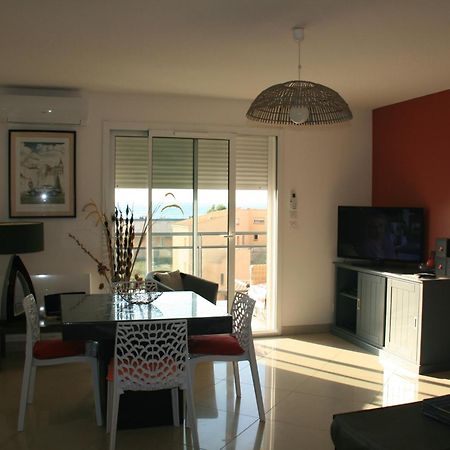 T3 vue mer 100m de la plage wifi et parking Saint-Pierre-la-Mer  Extérieur photo