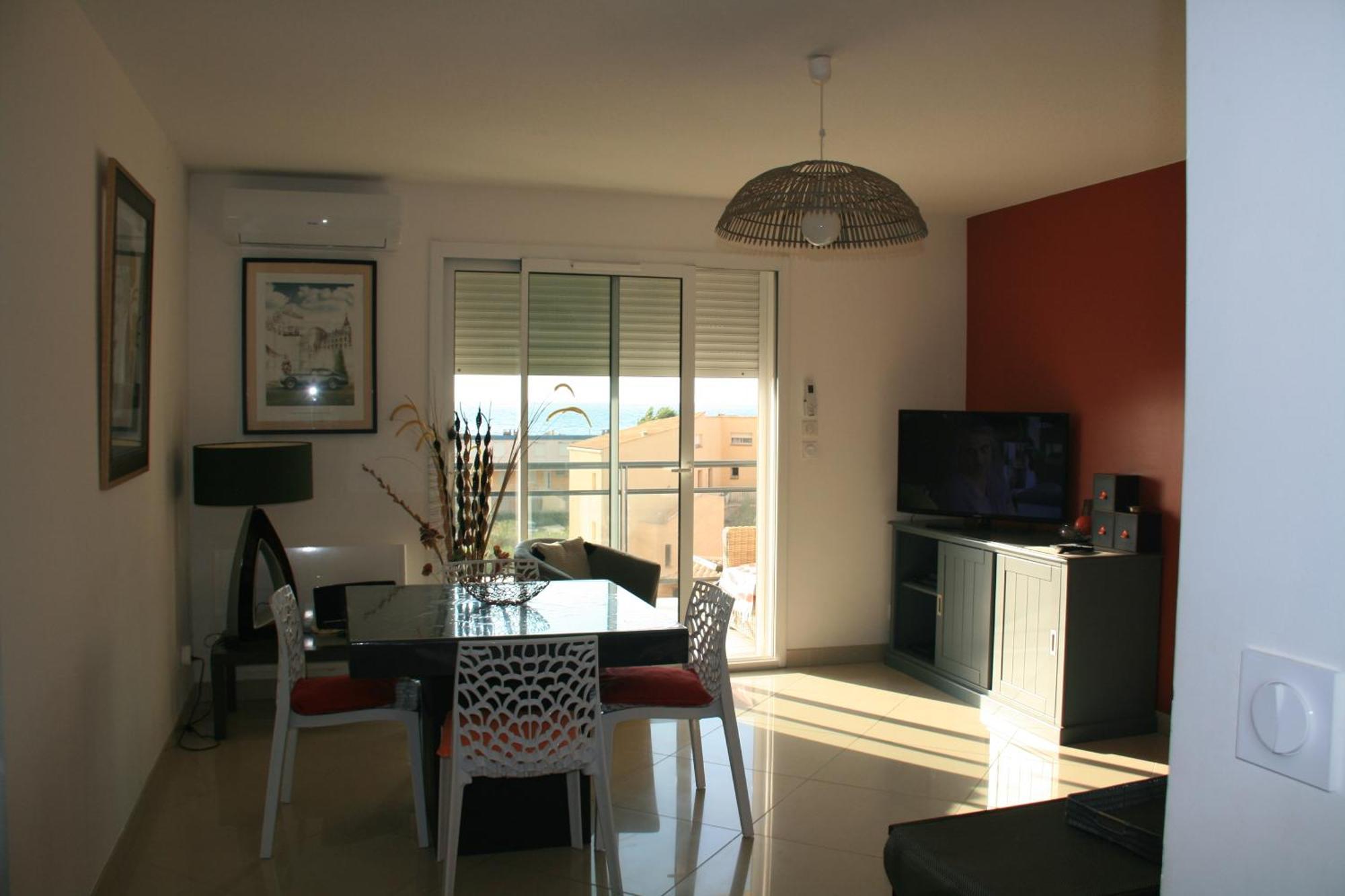 T3 vue mer 100m de la plage wifi et parking Saint-Pierre-la-Mer  Extérieur photo