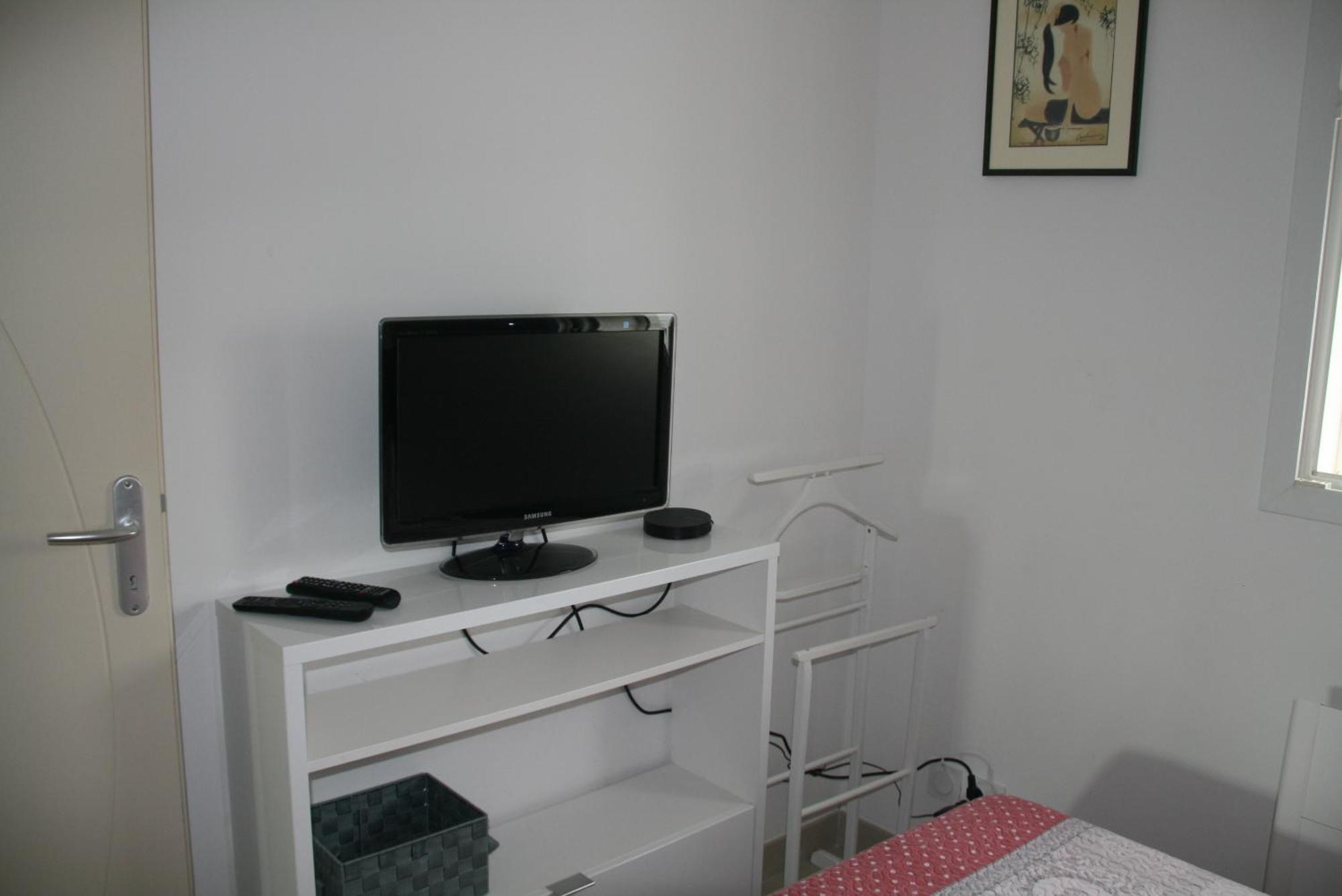 T3 vue mer 100m de la plage wifi et parking Saint-Pierre-la-Mer  Extérieur photo
