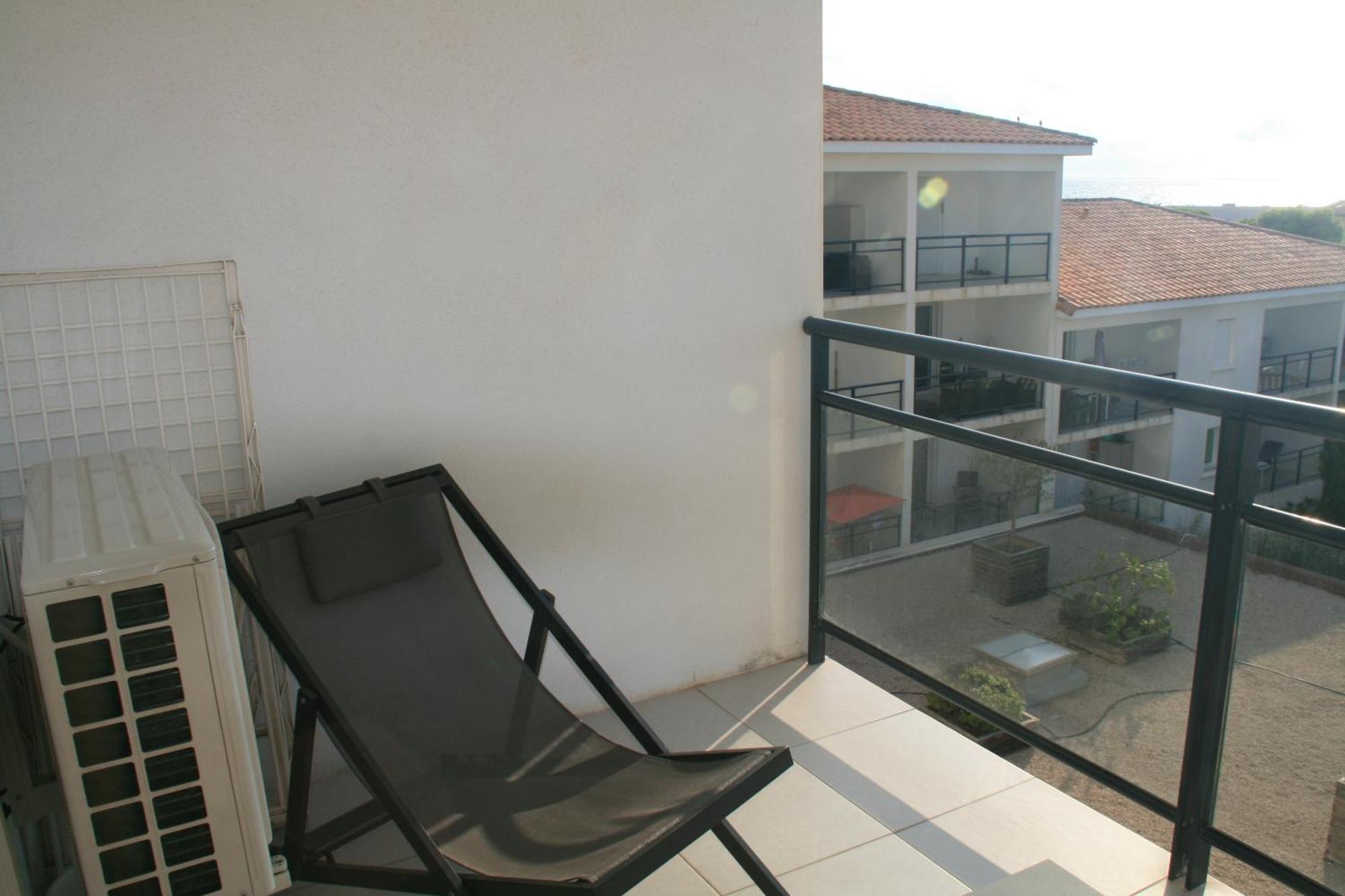T3 vue mer 100m de la plage wifi et parking Saint-Pierre-la-Mer  Extérieur photo
